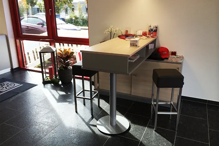 Unser moderner Wartebereich